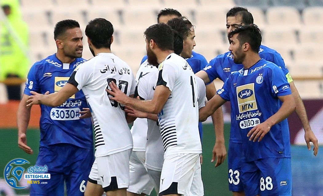 دیدار استقلال و پیکان