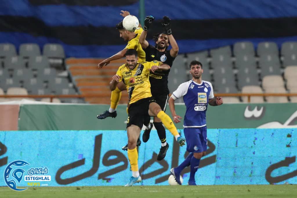 دیدار استقلال و سپاهان