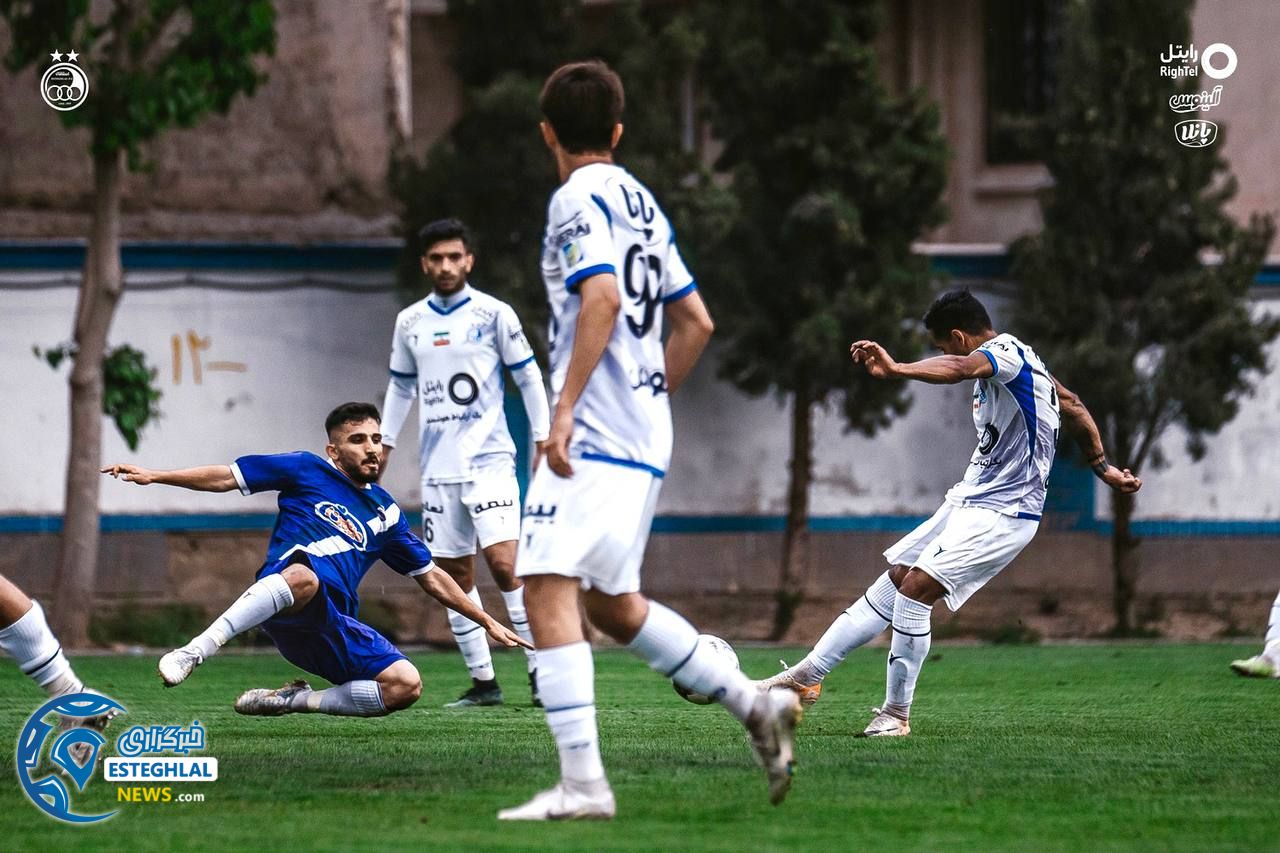 دیدار دوستانه استقلال و آریو اسلامشهر