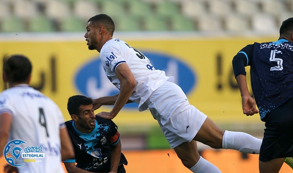 پیکان 0-3 استقلال