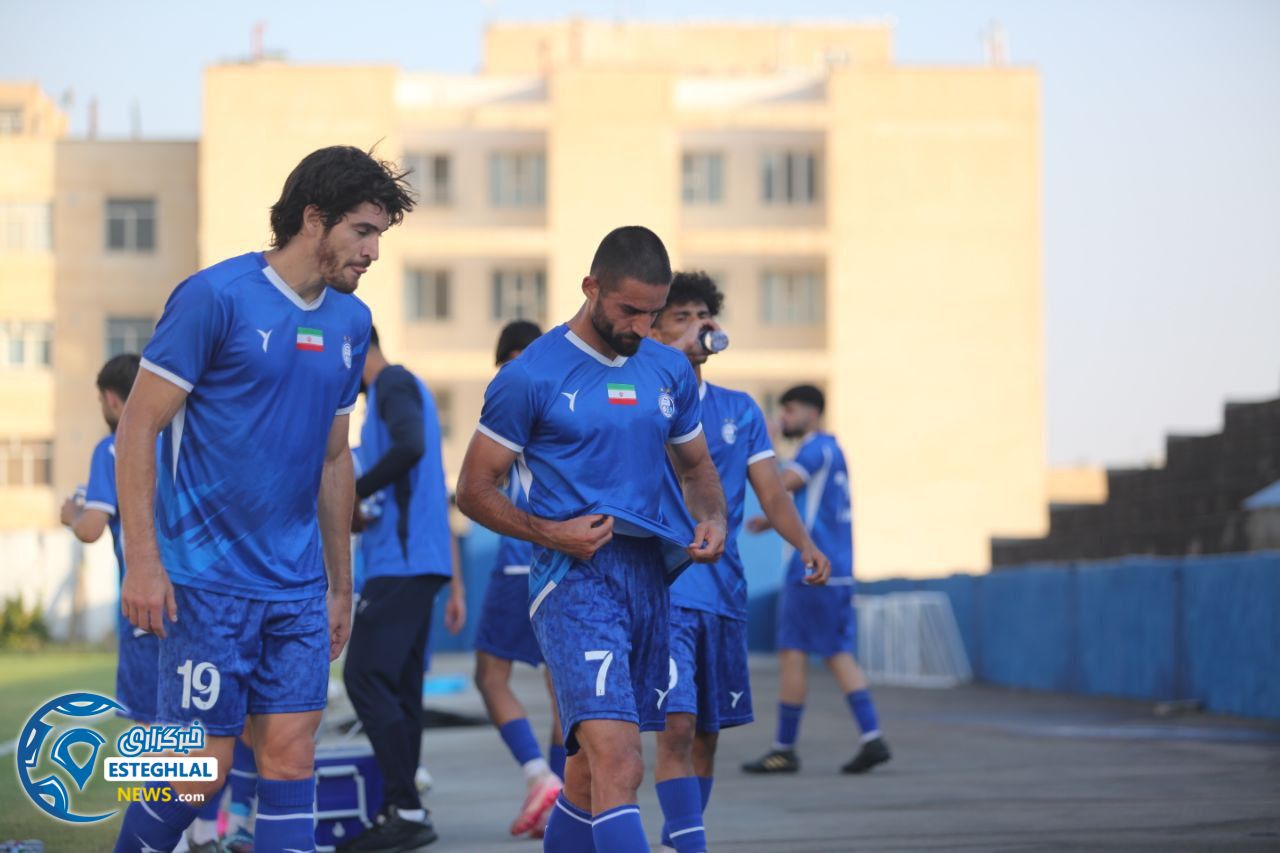 دیدار دوستانه استقلال و نفت و گاز گچساران