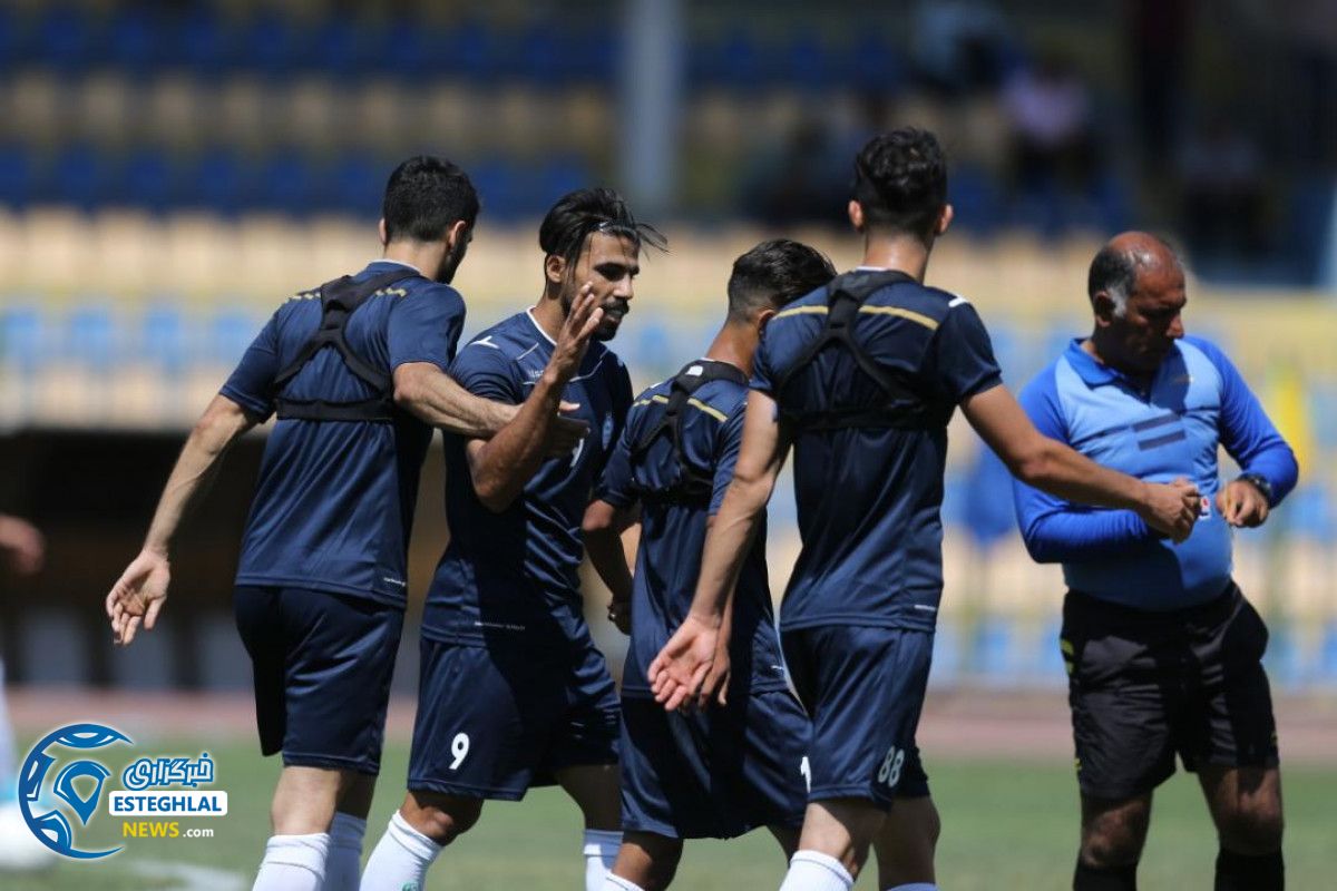 دیدار تدارکاتی استقلال و عقاب