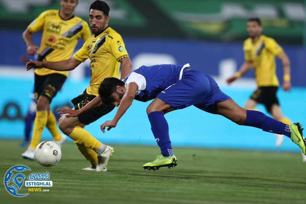 دیدار استقلال و سپاهان