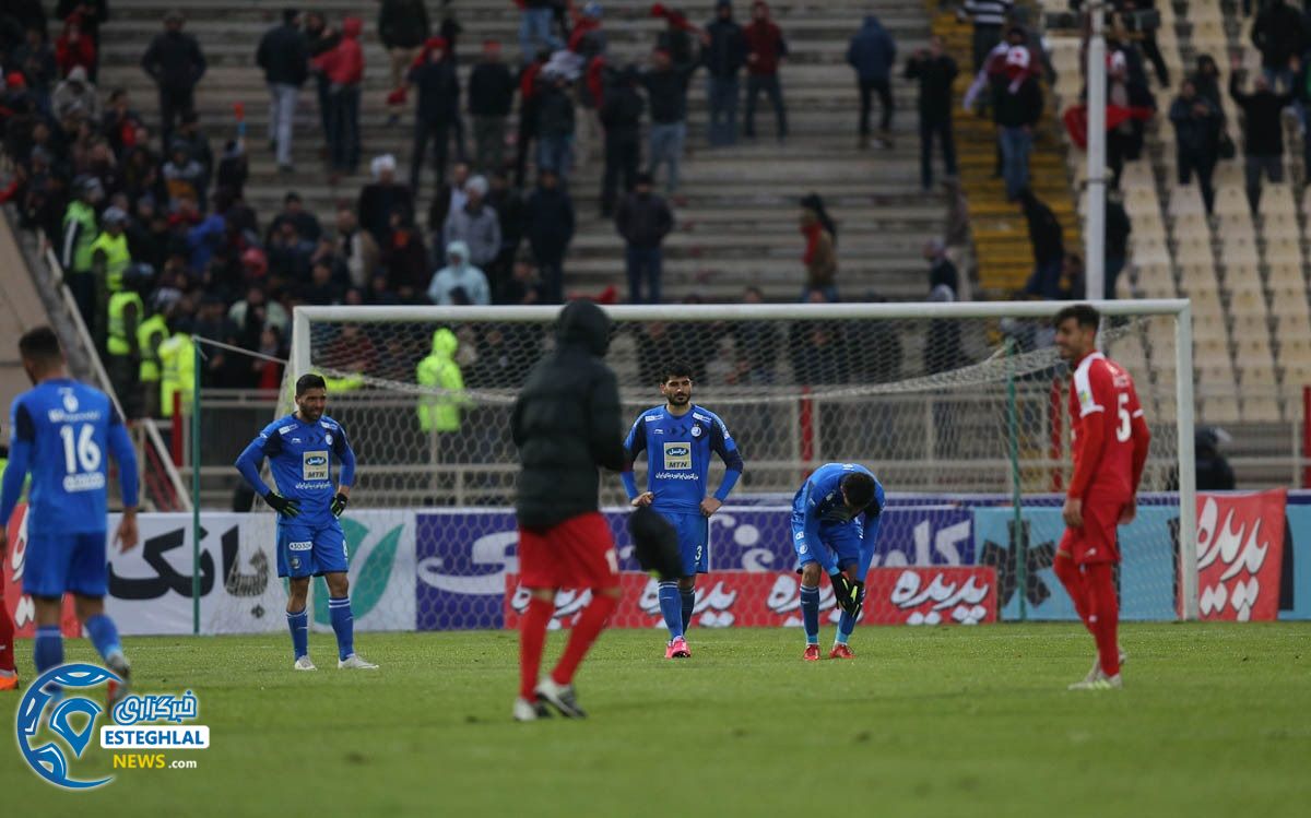 دیدار تراکتورسازی و استقلال