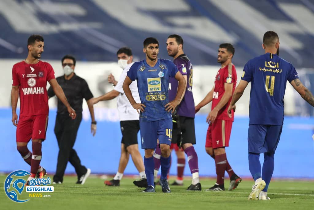 دیدار استقلال و نساجی