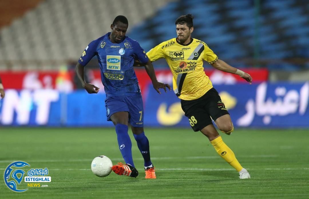 بازی استقلال وسپاهان