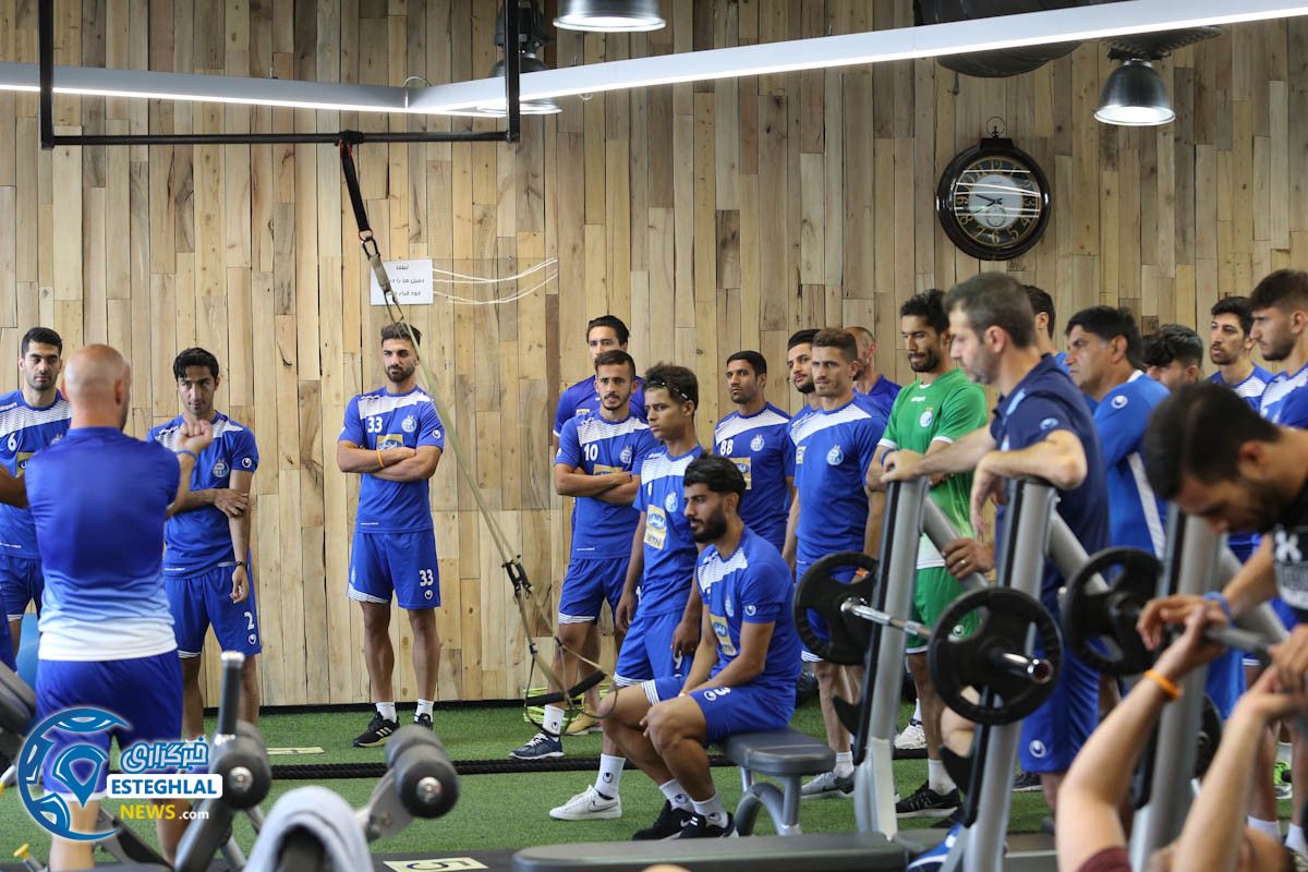 تمرین وزنه استقلال