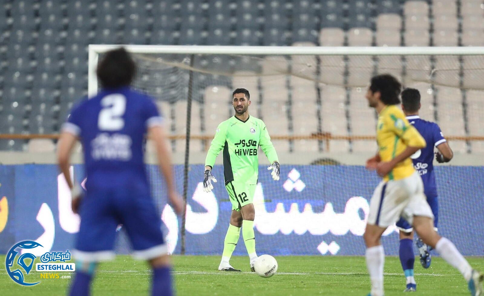 دیدار استقلال و نفت آبادان