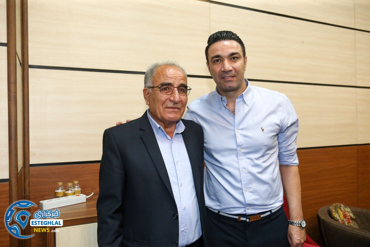 جواد نکونام و پدرش