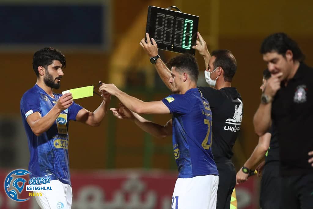 دیدار نفت و استقلال