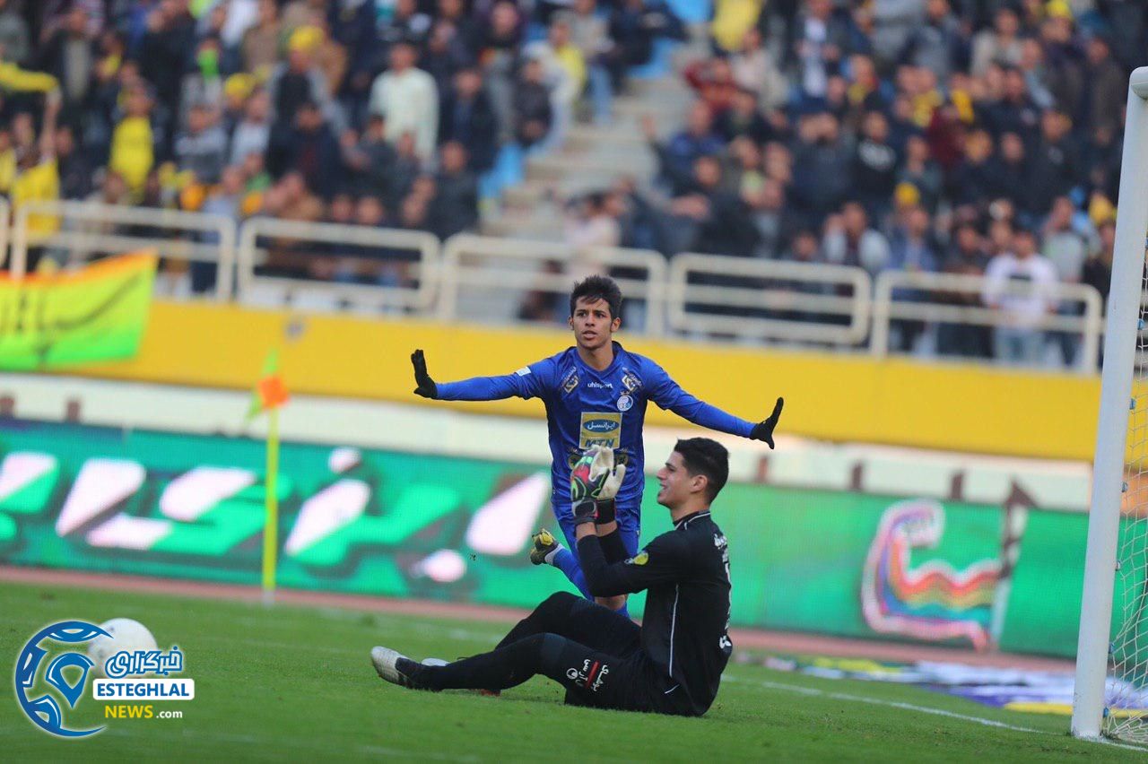 دیدار سپاهان و استقلال