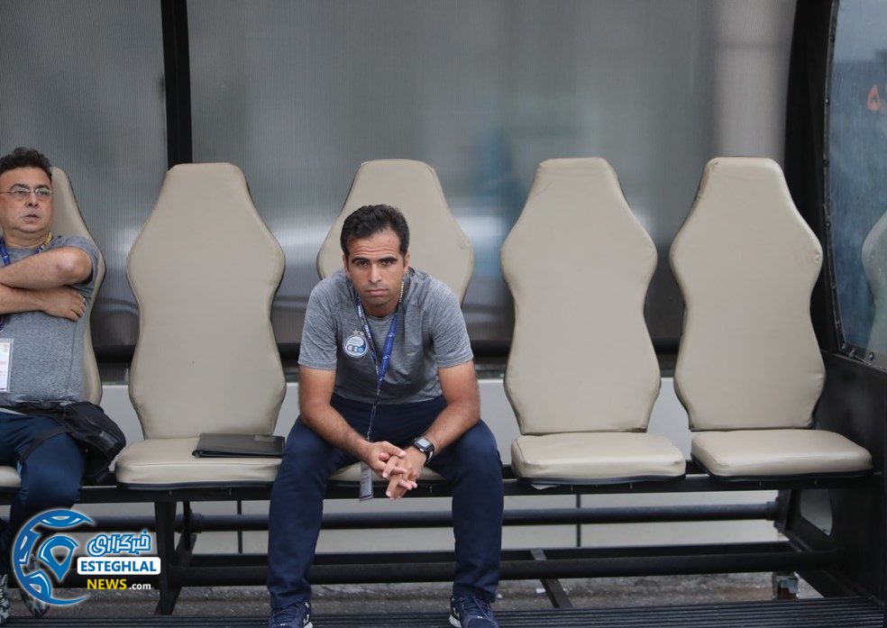 مربی موقت استقلال