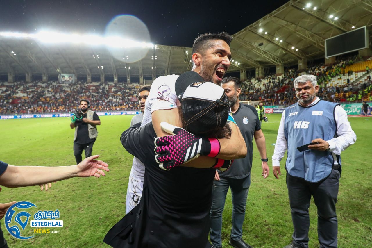 فولاد 0-2 استقلال