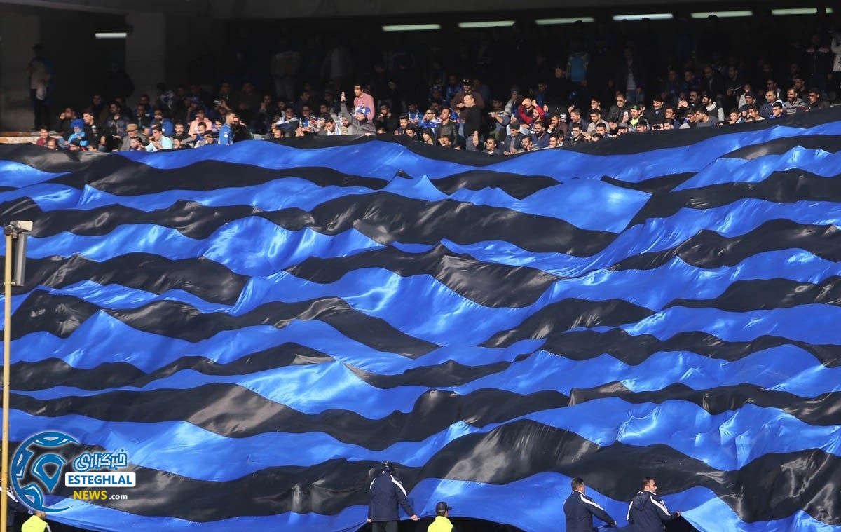 کمک مالی هواداران به باشگاه استقلال