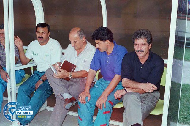 شادروان پورحیدری سرمربی اولین دوره لیگ برتر استقلال