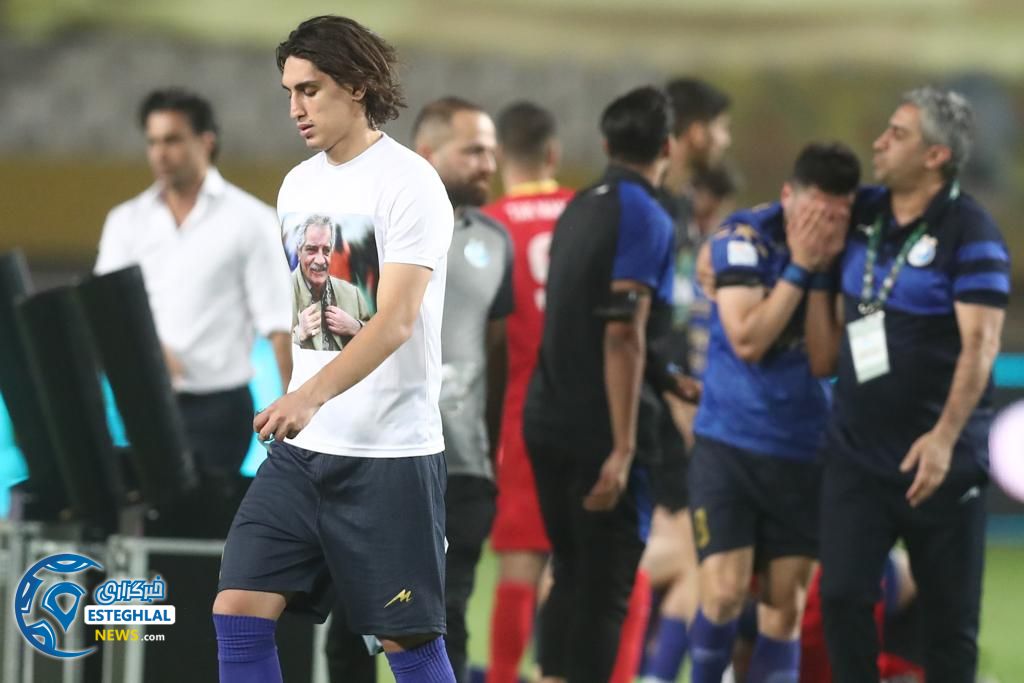 استقلال 0(2)-(4)0 فولاد