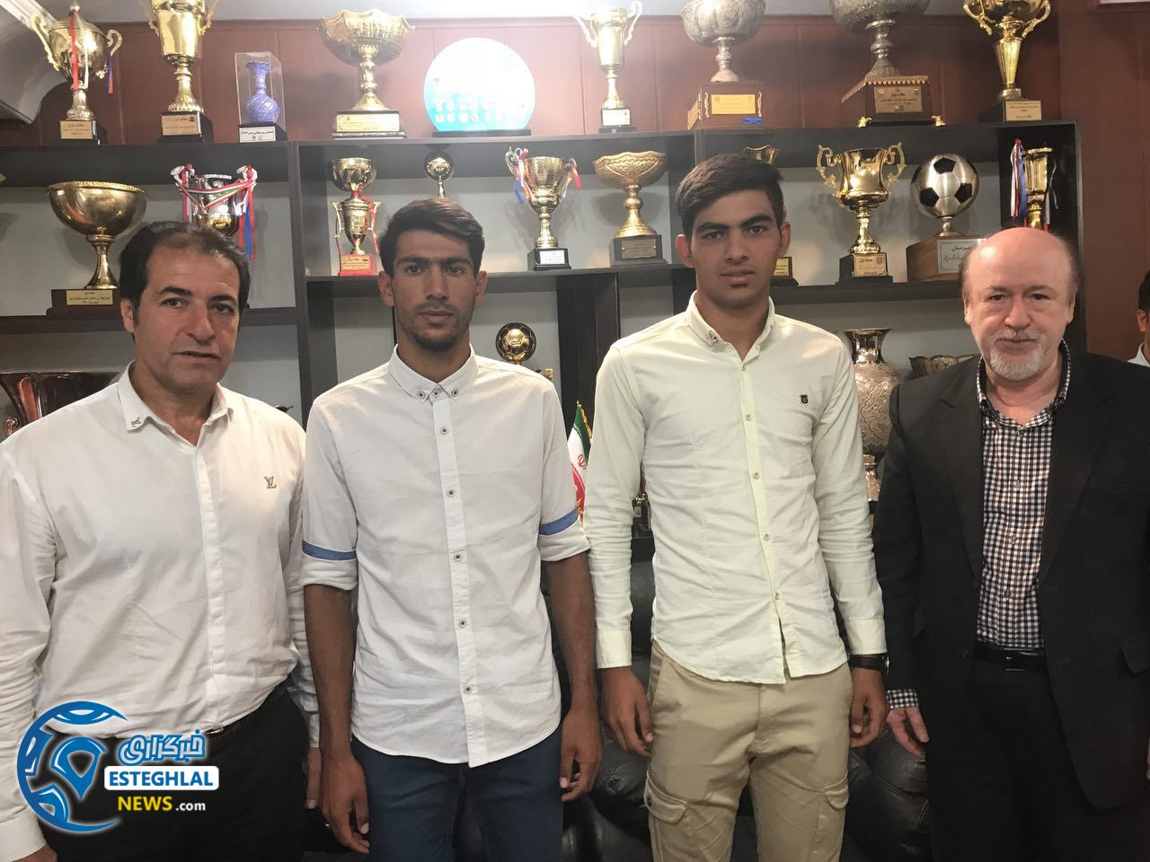 تمدبد قرارداد دو بازیکن جوان استقلال