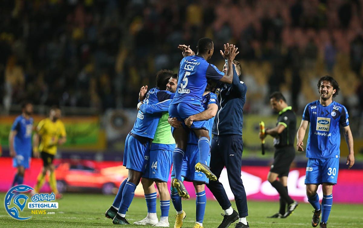 دیدار سپاهان و استقلال