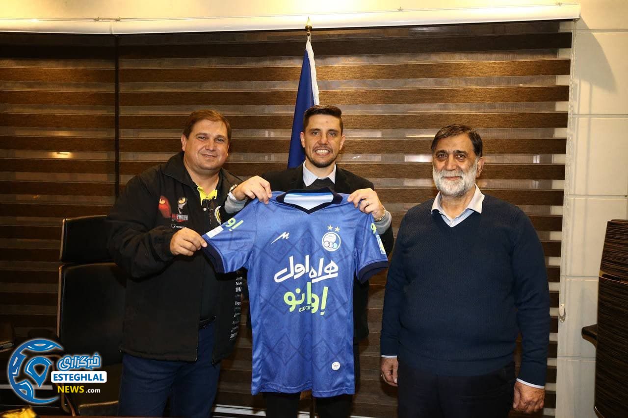 فابیو جانواریو و سردار آجورلو