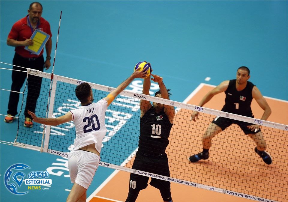 دیدار تیم های ملی والیبال ایران و مکزیک