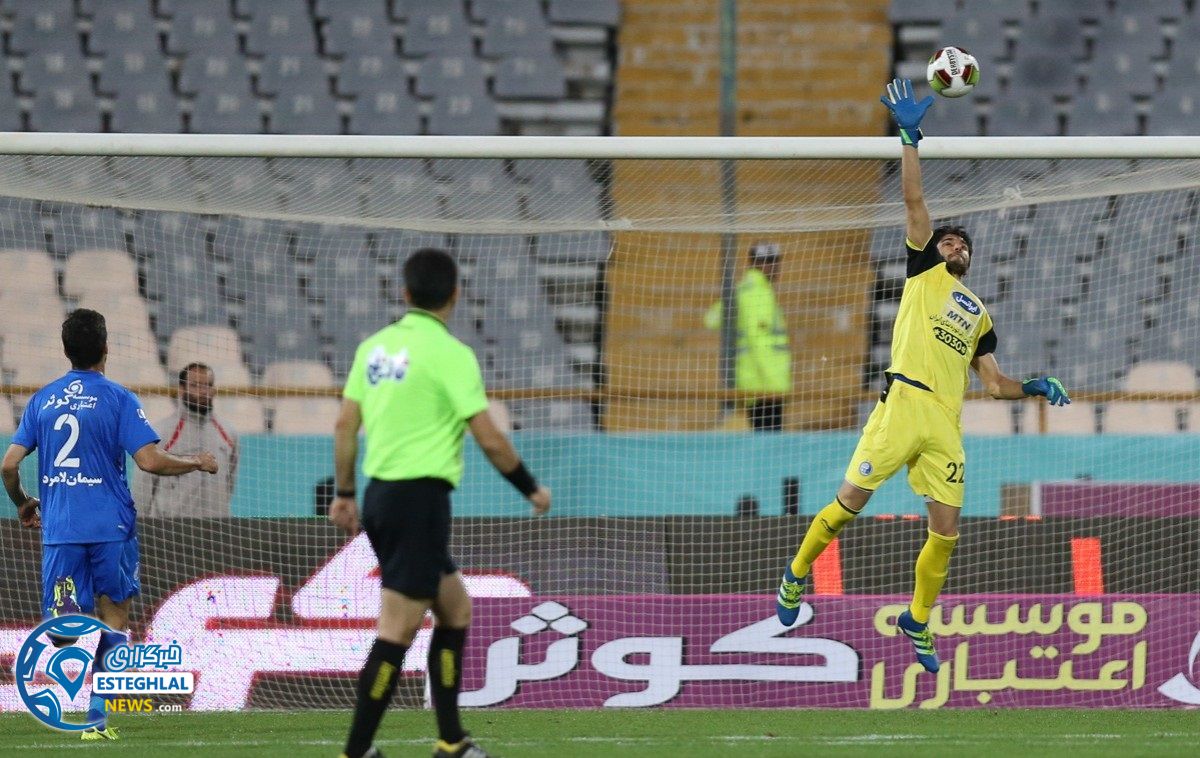 دیدار استقلال و پیکان