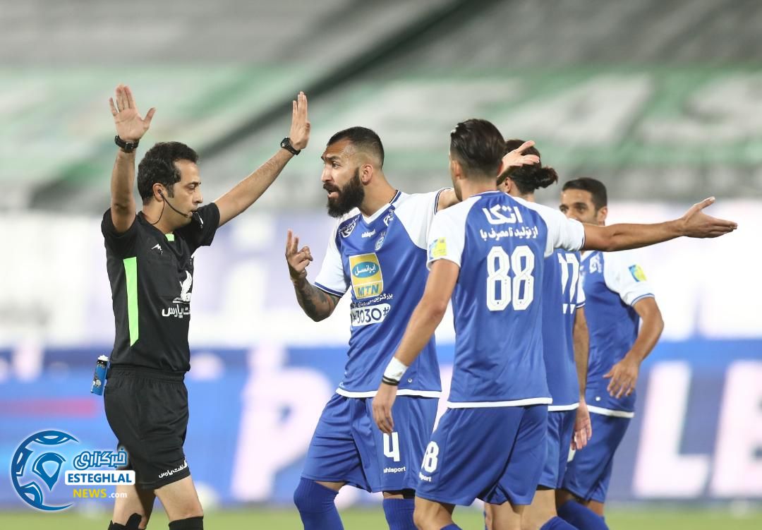 دیدار استقلال و سپاهان