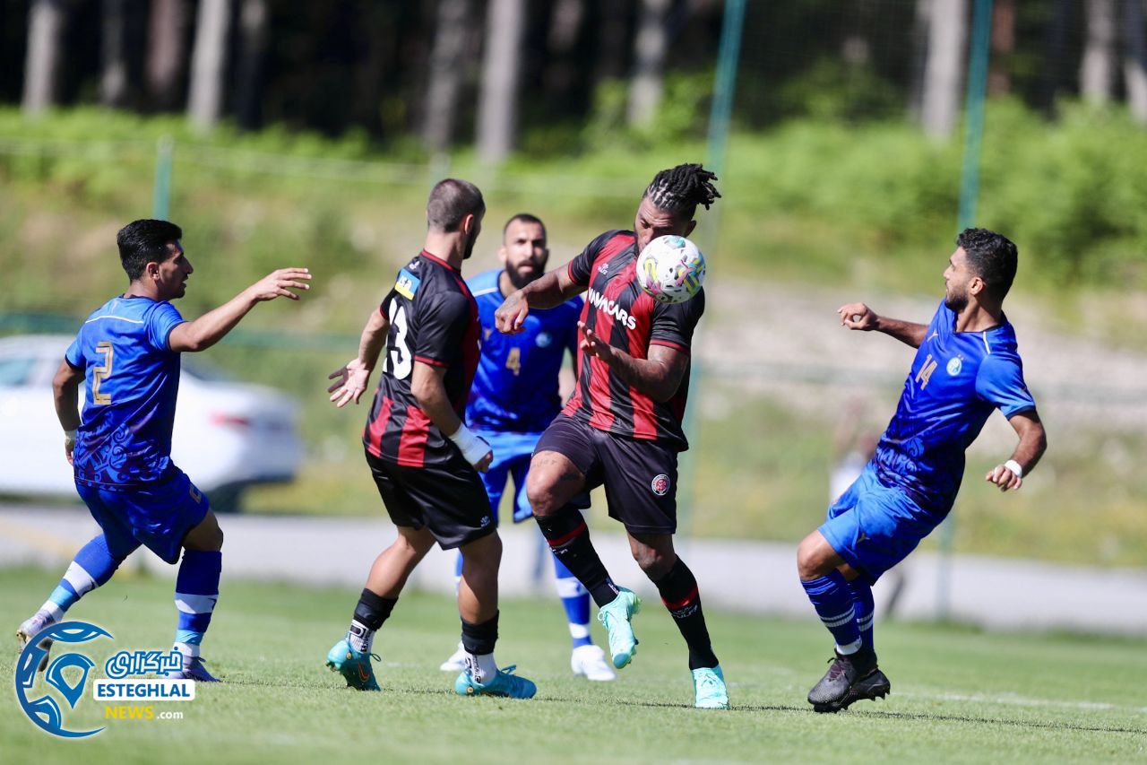 تیم فوتبال استقلال