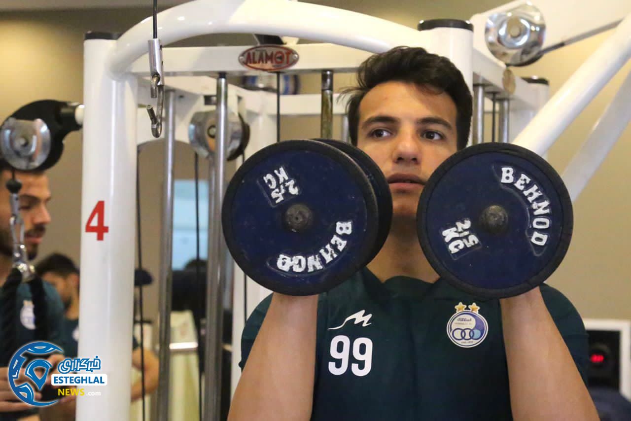 تمرین وزنه استقلال