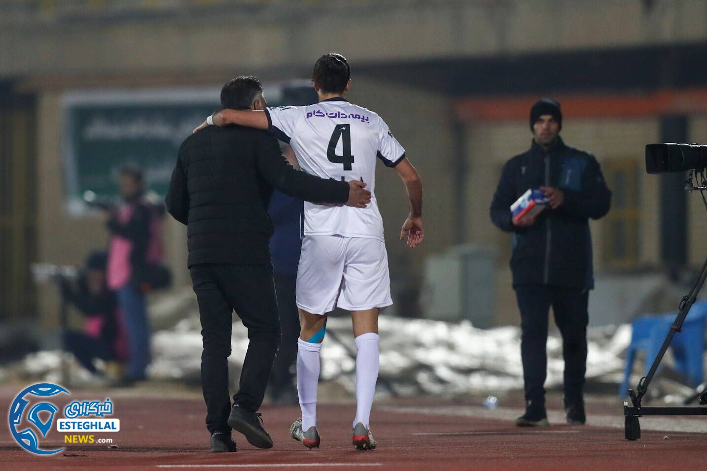 هوادار 1-2 استقلال