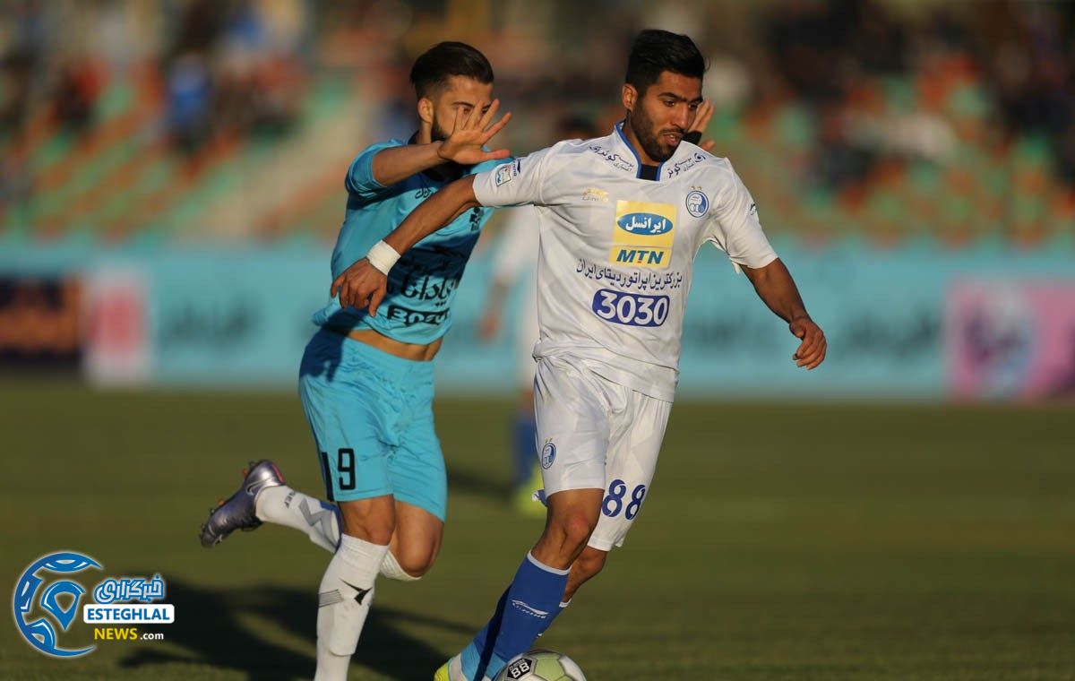 دیدار استقلال و پیکان