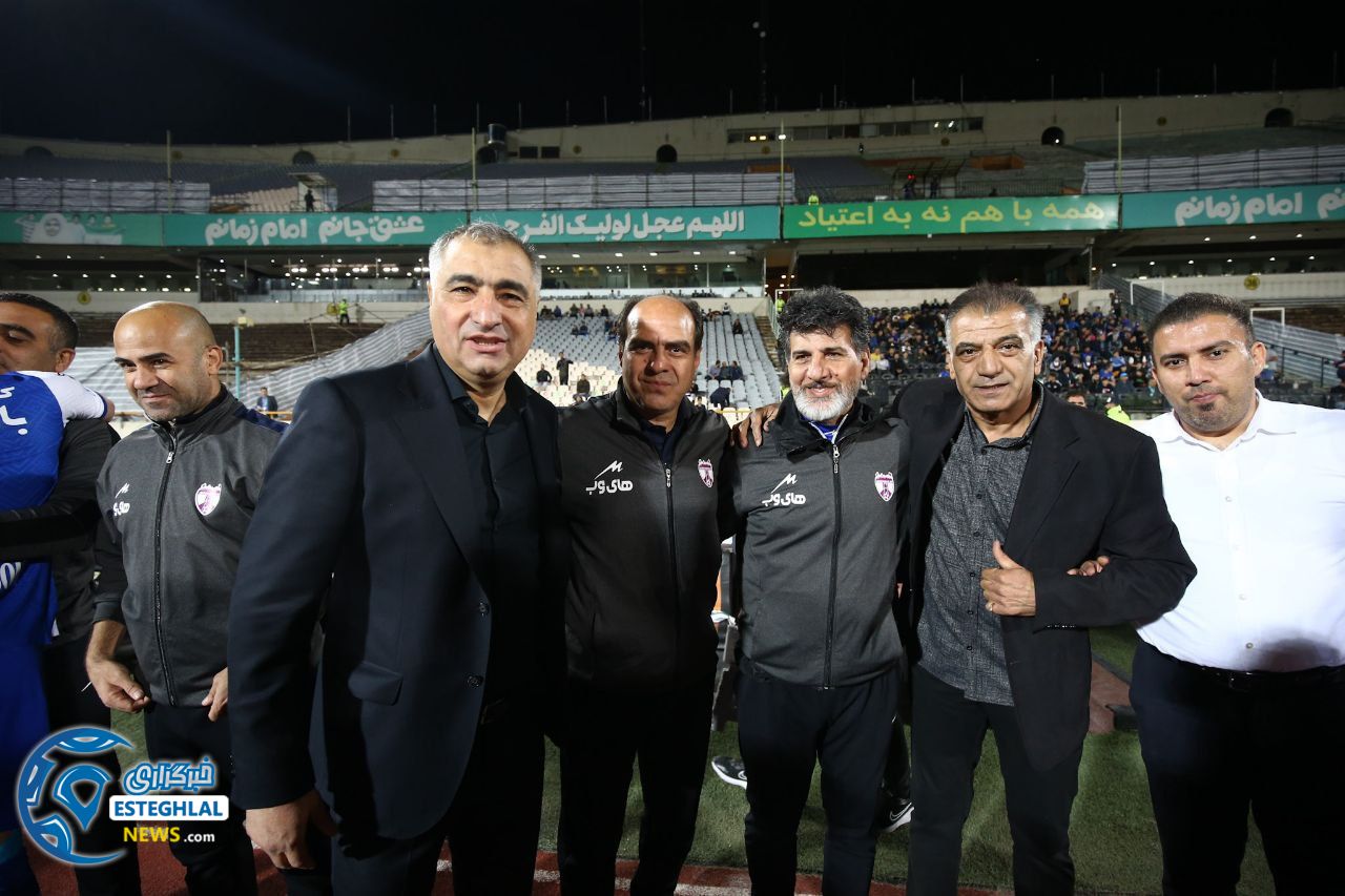 حواشی دیدار استقلال و هوادار