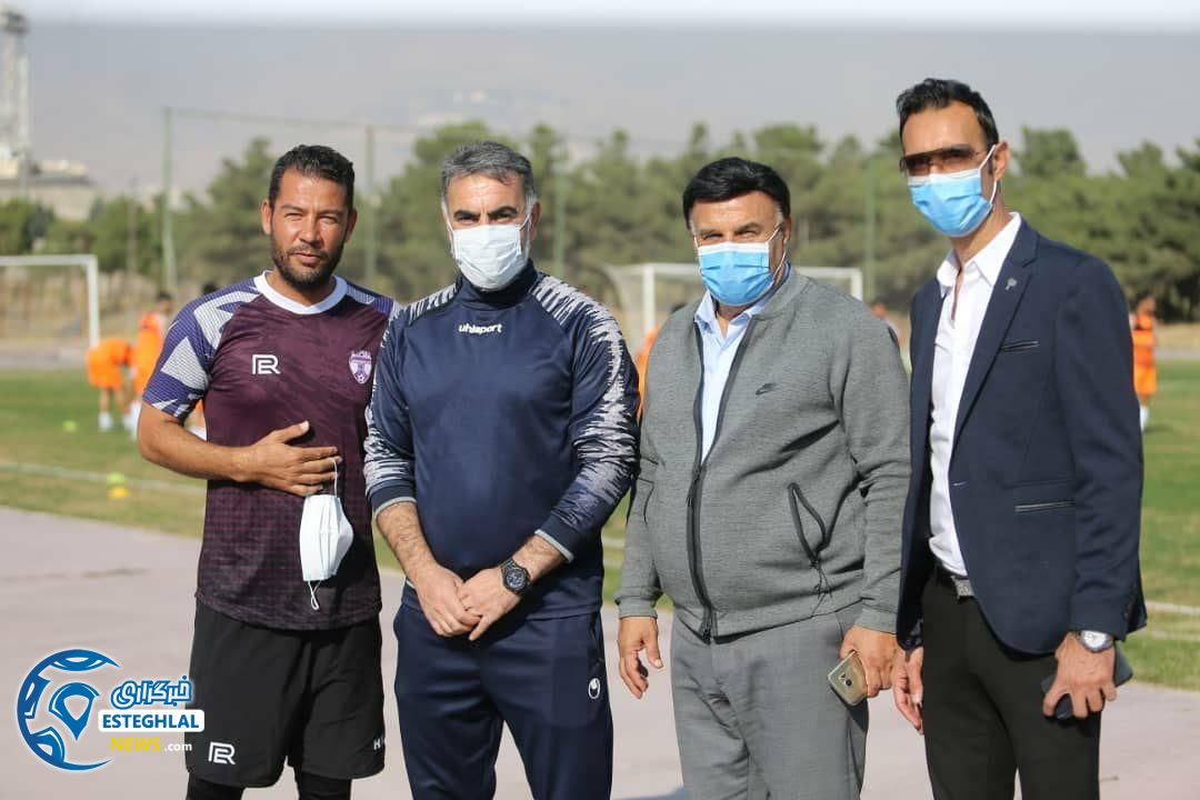 دیدار تدارکاتی استقلال و هوادار