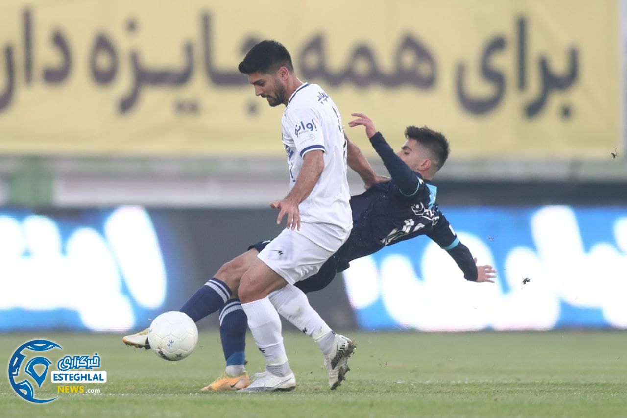 پیکان 0-3 استقلال