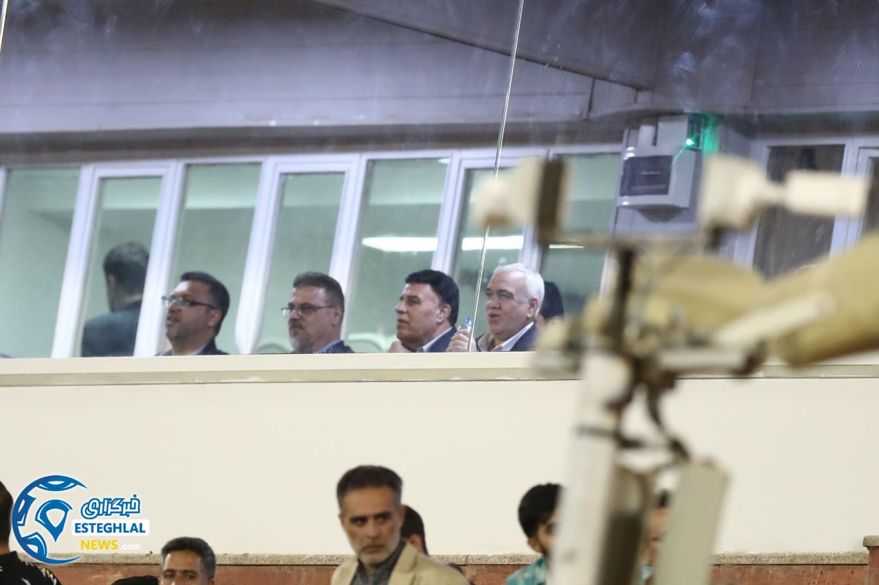 حواشی دیدار استقلال و نساجی