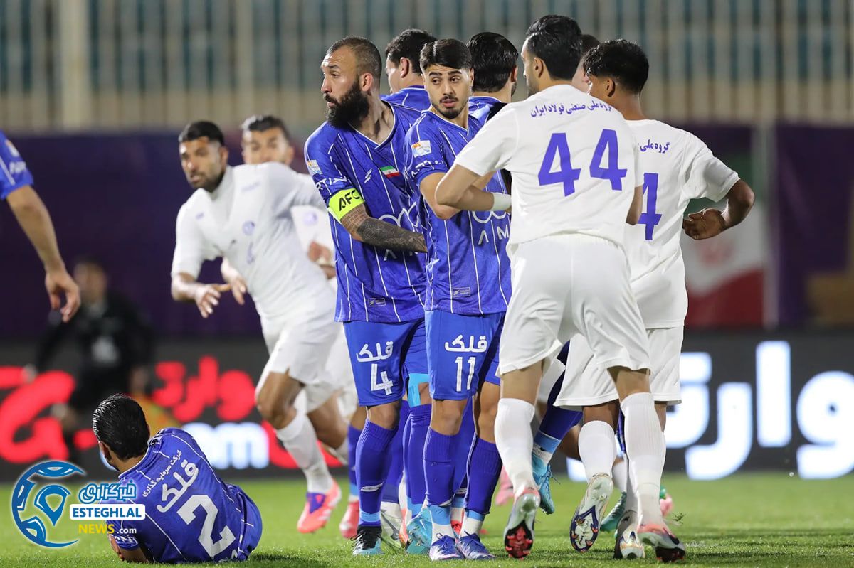 بازی استقلال و استقلال خوزستان