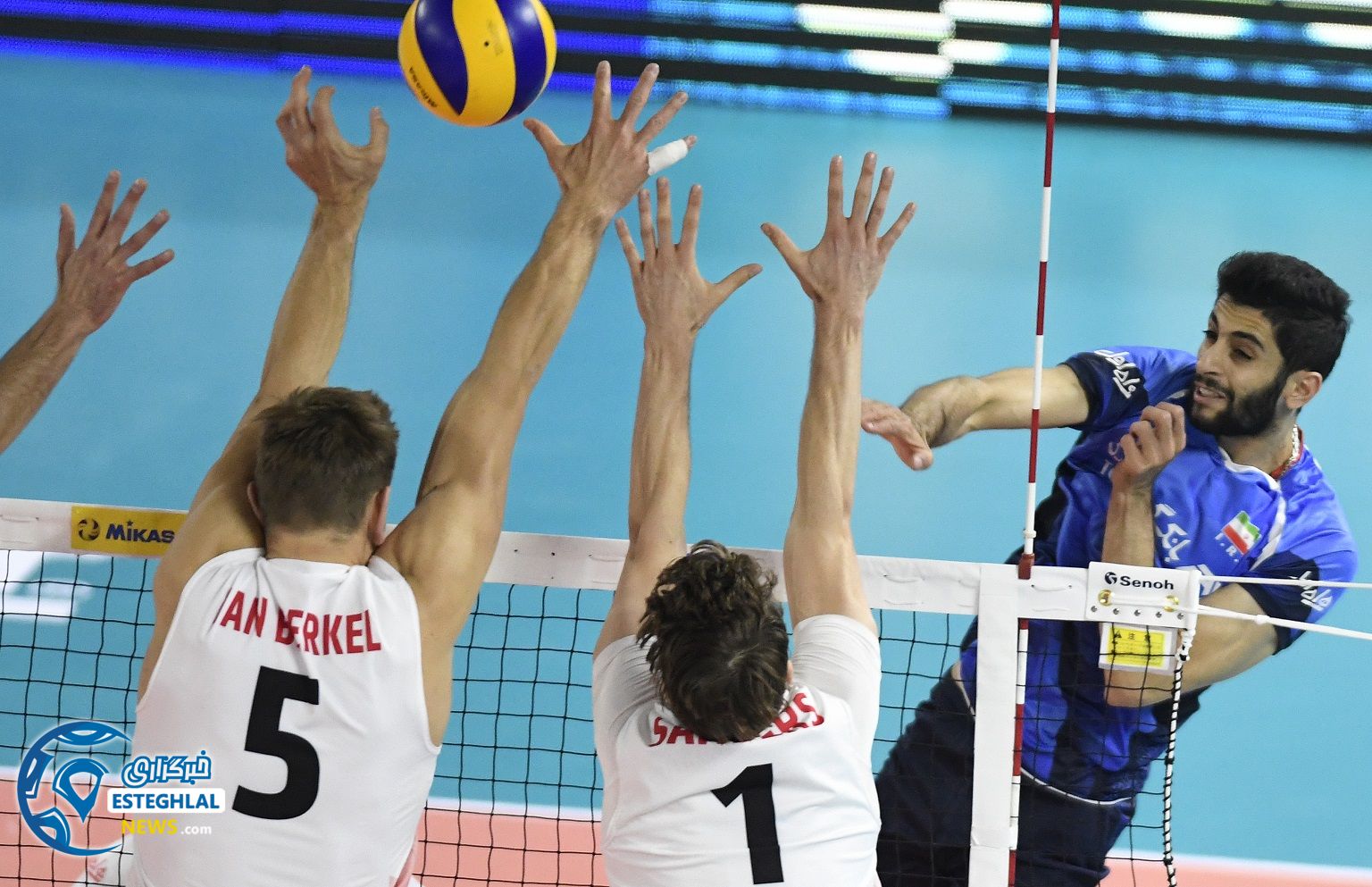 والیبال لیگ ملت های جهان(ایران-کانادا)