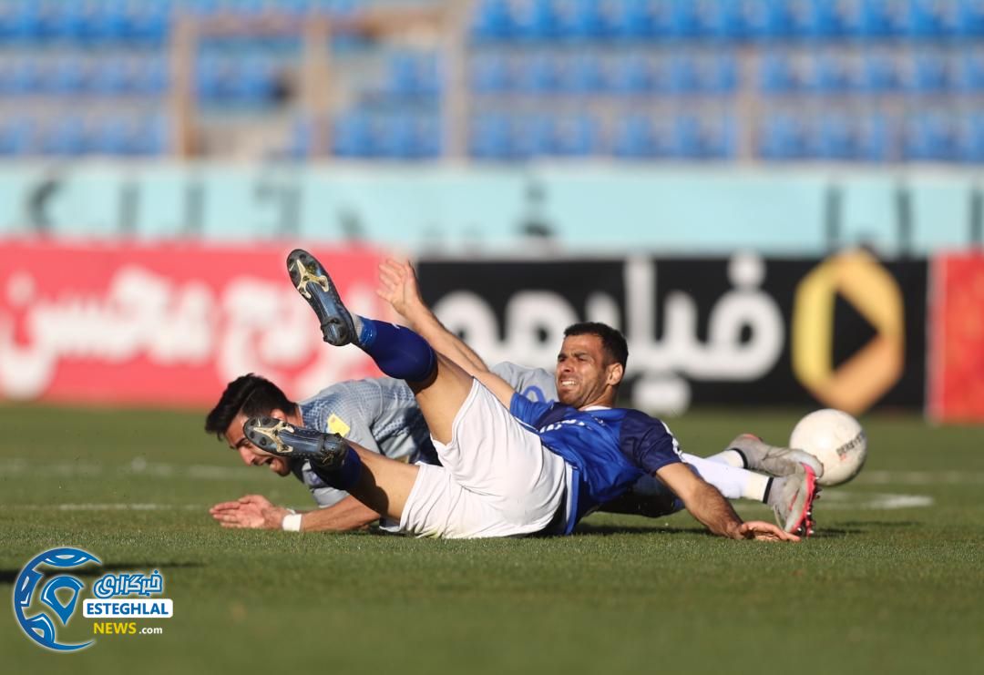 دیدار گل گهر و استقلال