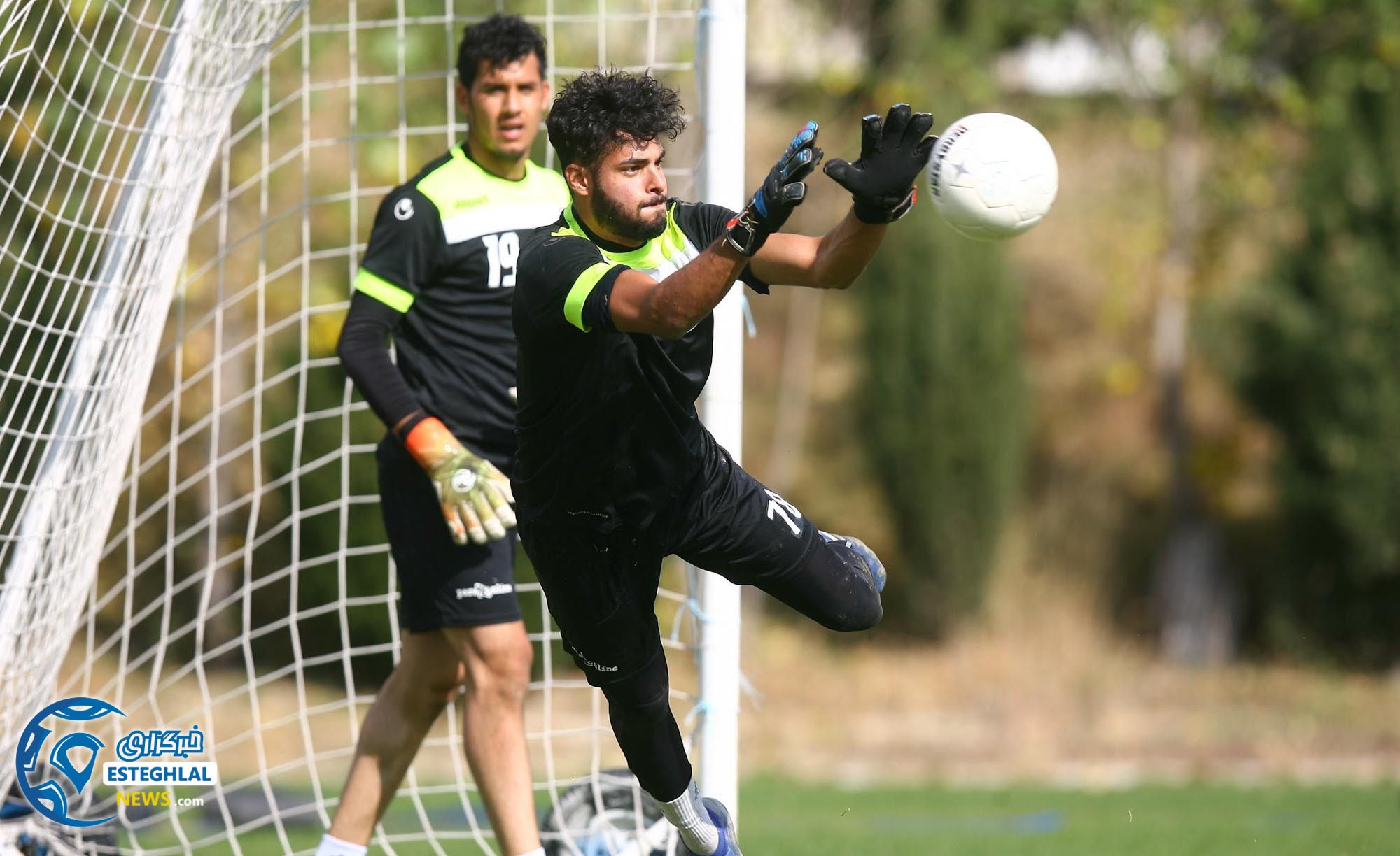 تمرین استقلال