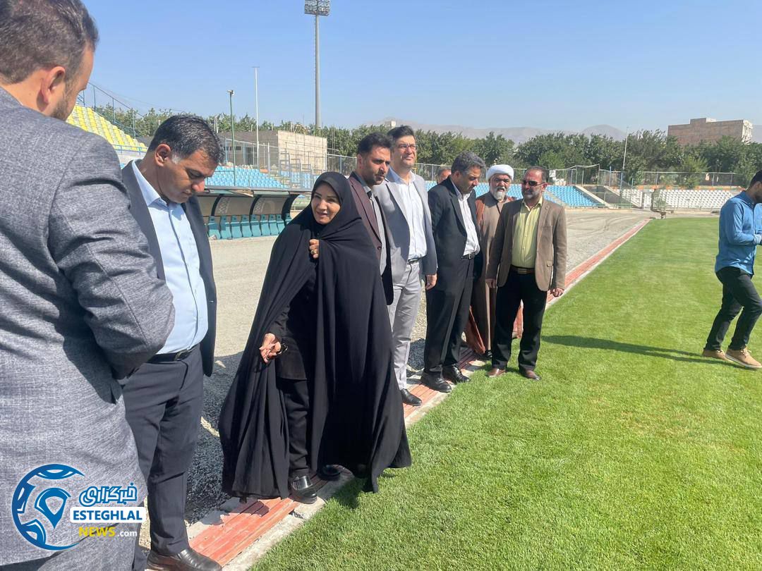 باشگاه استقلال(تاج)