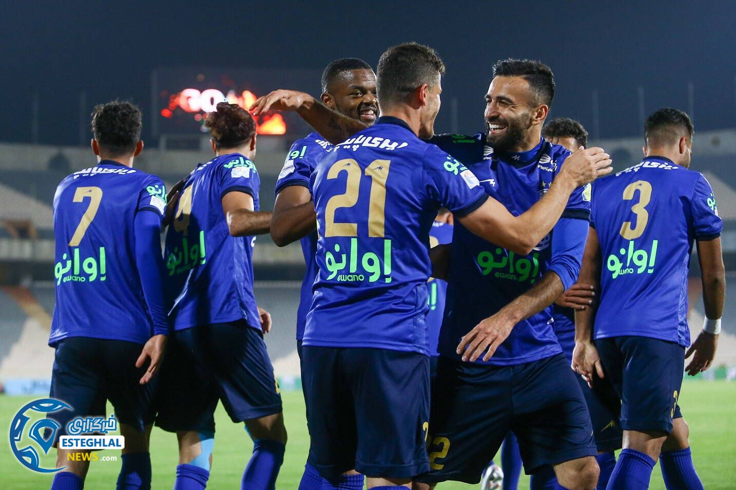 استقلال 1-0 تراکتور