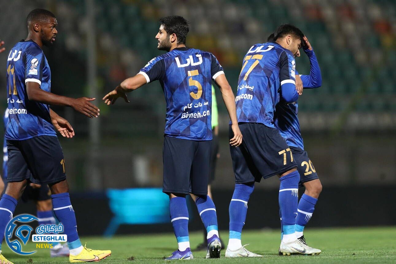 ذوب آهن 0-1 استقلال