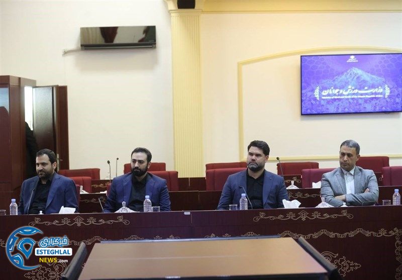 کیومرث هاشمی