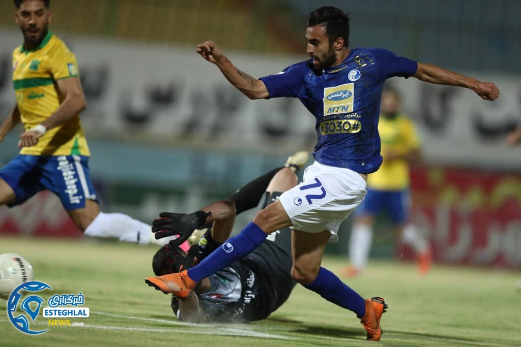 دیدار نفت و استقلال