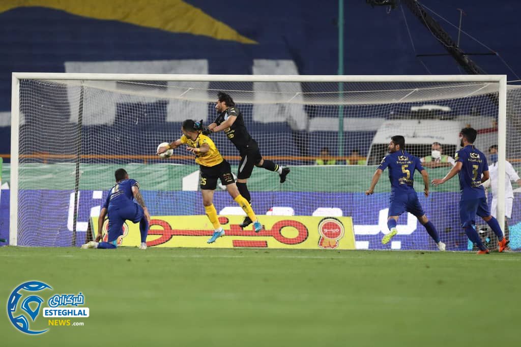 دیدار استقلال و سپاهان