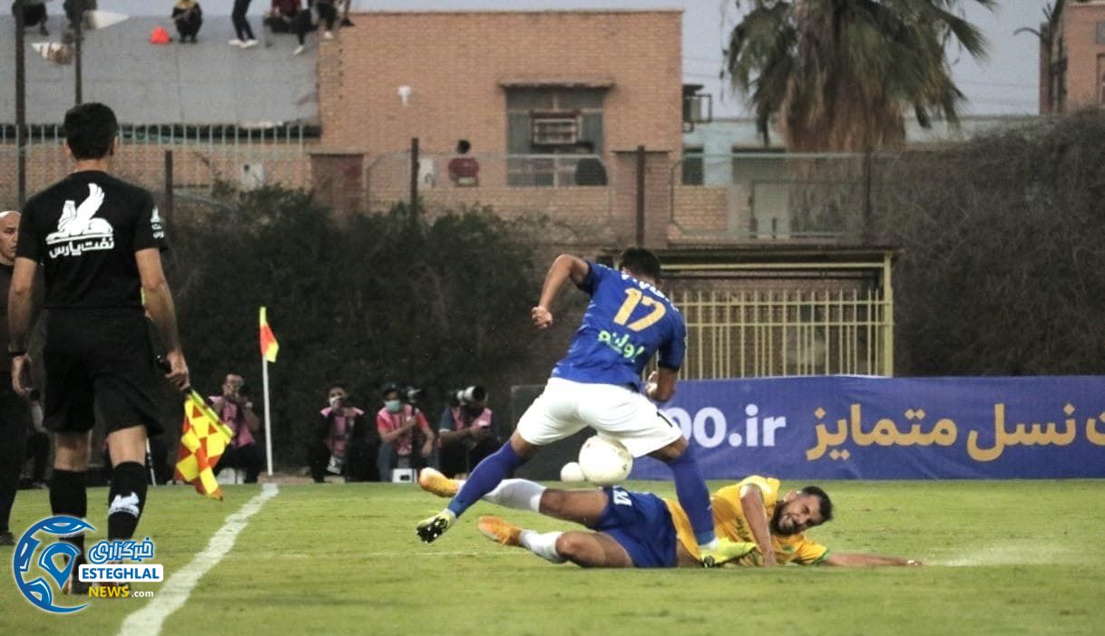 صنعت نفت آبادان 1-1 استقلال 