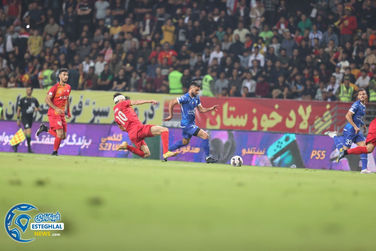 فولاد ۰-۰ استقلال