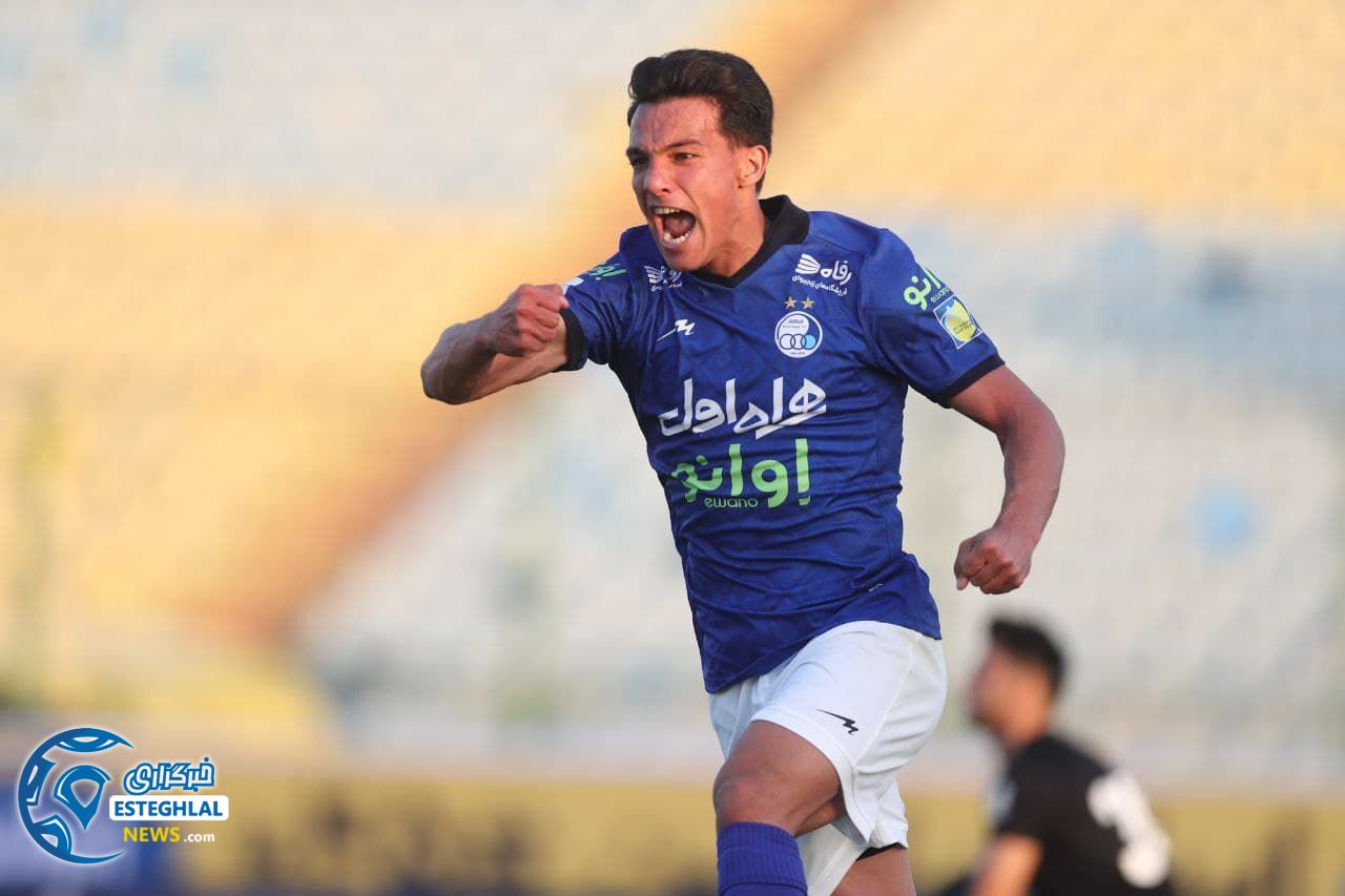 دیدار صنعت نفت آبادان و استقلال 