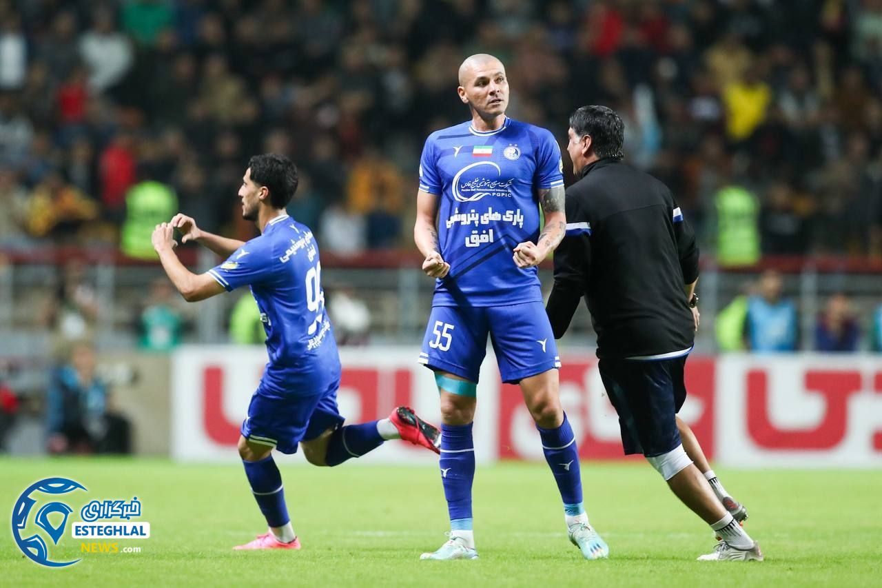 فولاد 0-2 استقلال