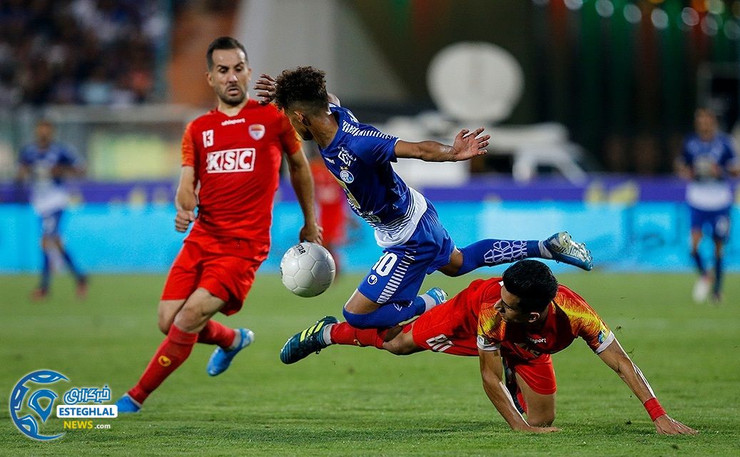 دیدار استقلال و فولاد خوزستان