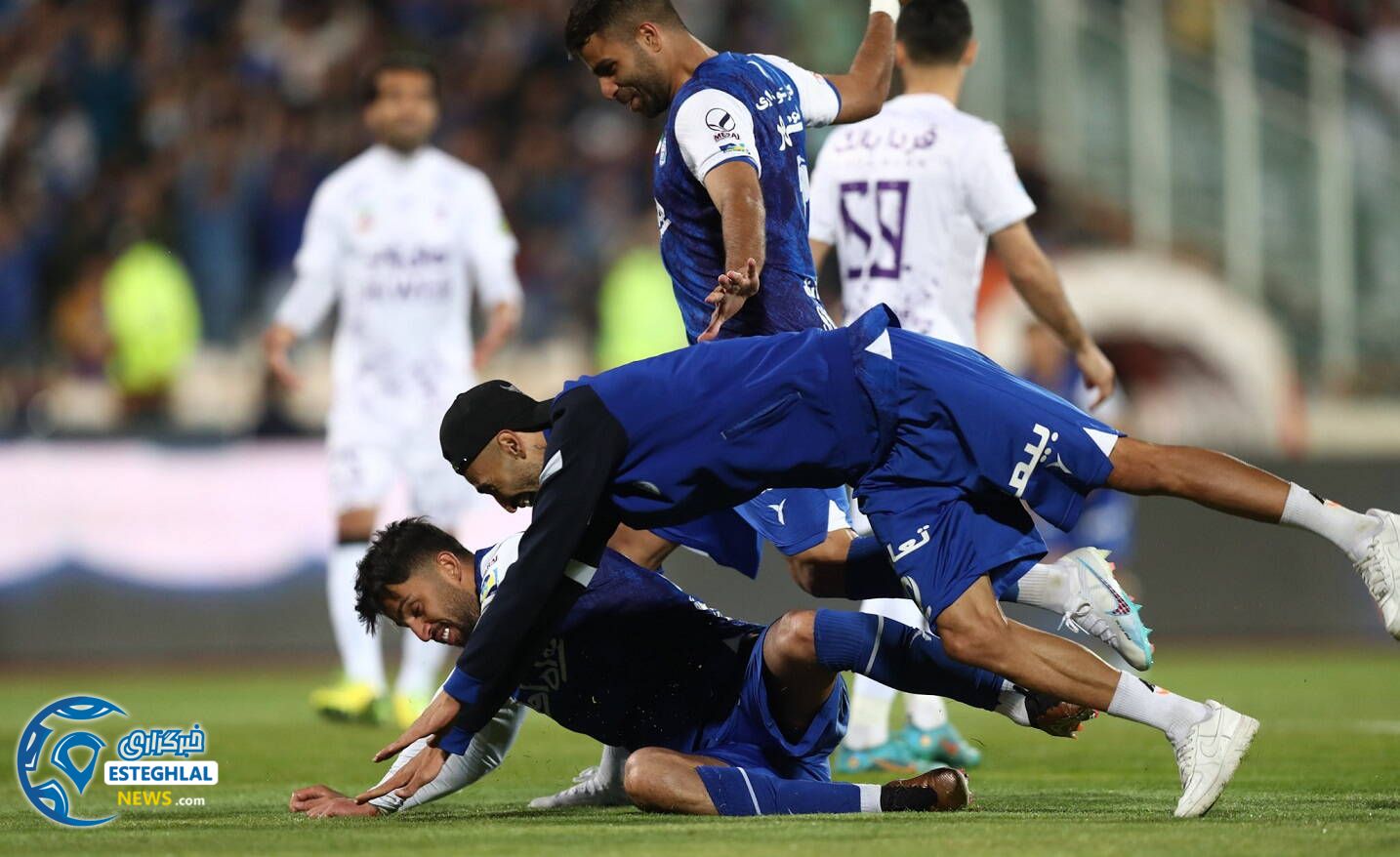 استقلال 6-1 هوادار